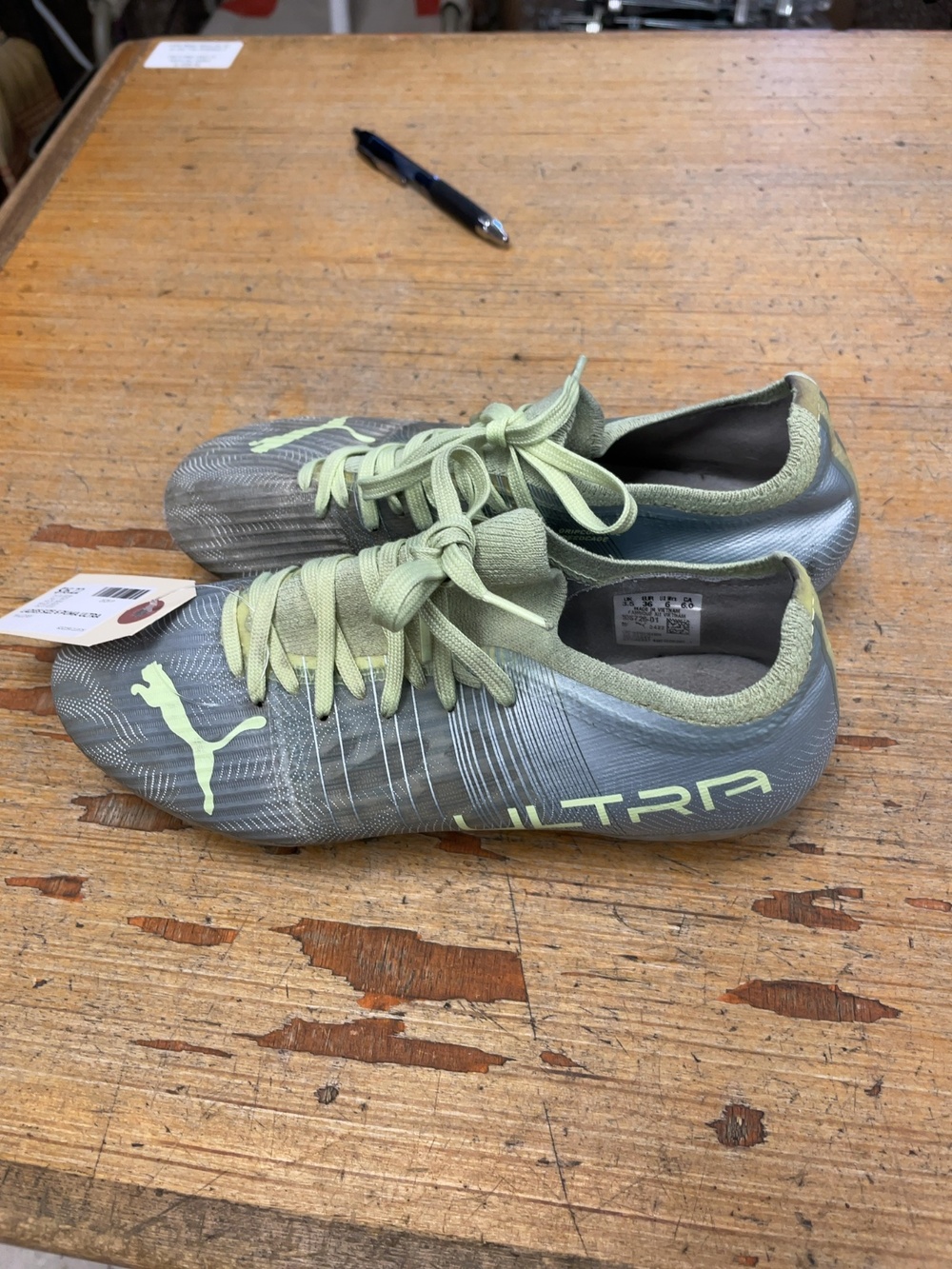 Puma Ultra Size 6 US Soccer Cleats